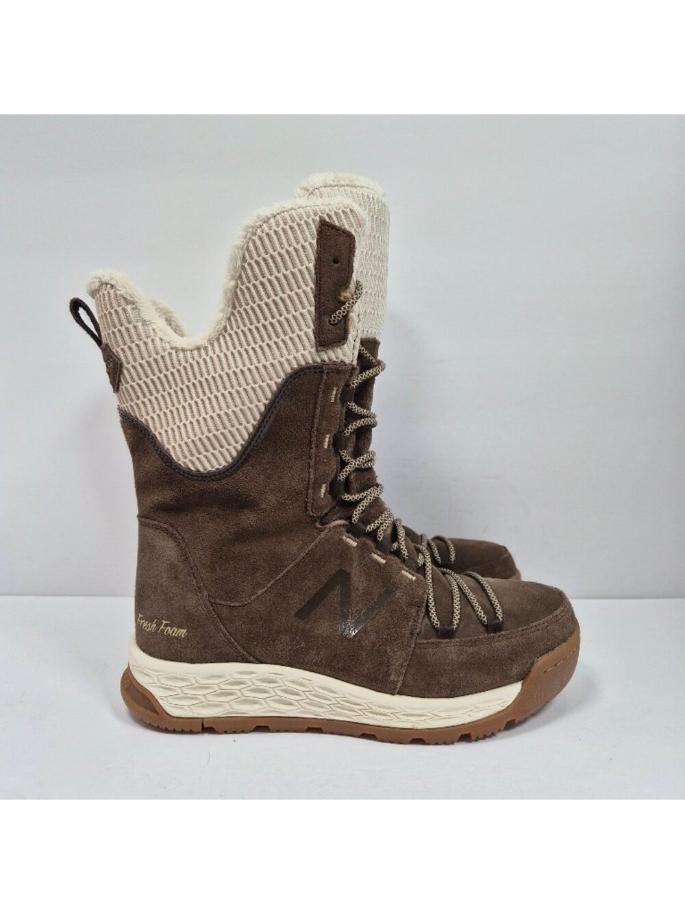 New Balance Women's Brown Fresh Foam 1000 V1 Winter Boots BW1100BR US Size 8D